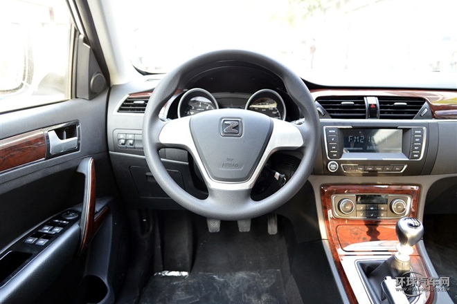 2015款 1.5T 手動精英型