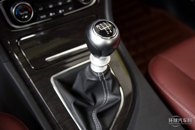 2015款 1.5T 手動(dòng)旗艦型