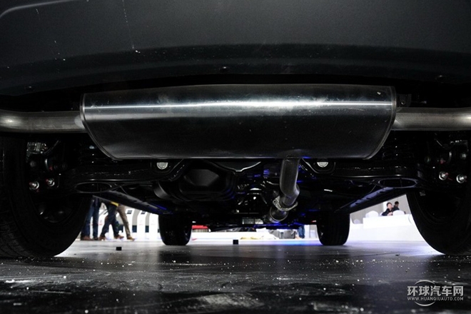 2015款 1.5T 手動尊貴型