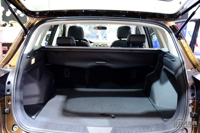 2015款 1.5T 手動尊貴型