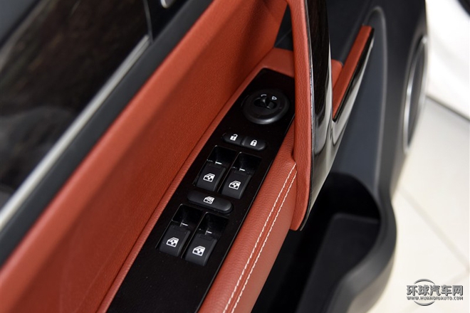 2015款 2.0T 手動旗艦型