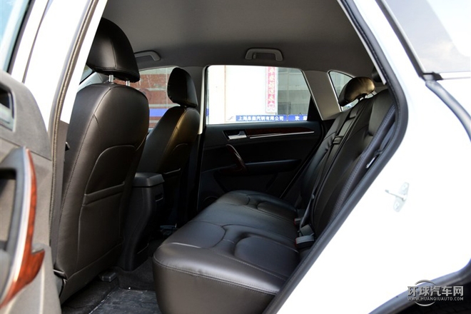 2015款 2.0T 手動(dòng)尊貴型