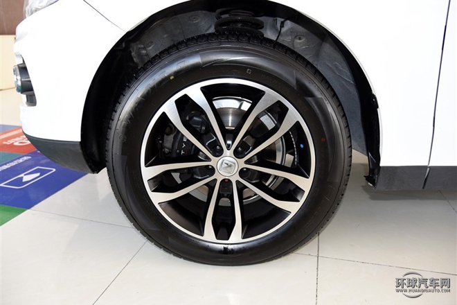 2015款 2.0T 自動豪華型