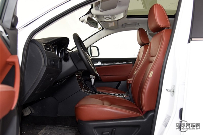 2015款 2.0T 自動豪華型