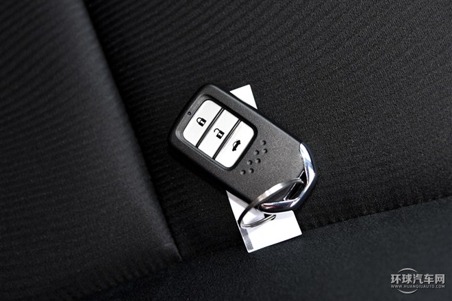 2015款 1.5L CVT豪華版