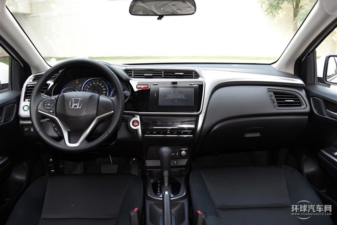2015款 1.5L CVT豪華版