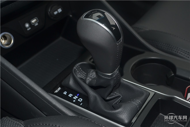 2015款 1.6T 雙離合四驅旗艦型