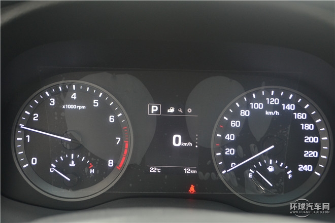 2015款 1.6T 雙離合兩驅舒適型