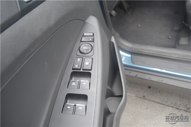 2015款 1.6T 雙離合兩驅舒適型