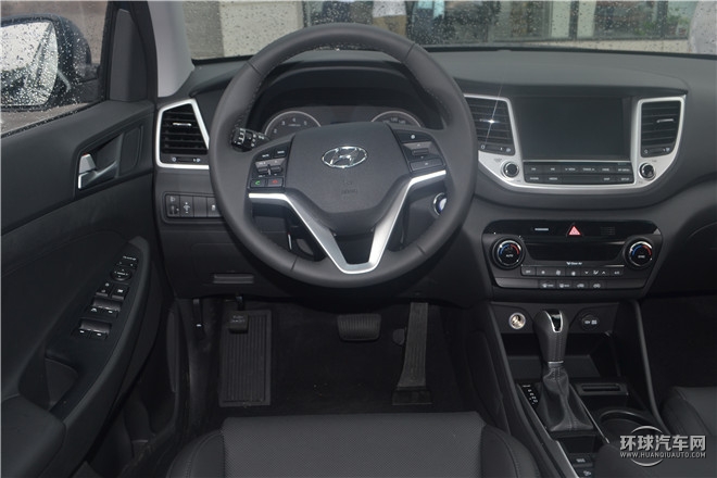 2015款 2.0L 自動兩驅智能型