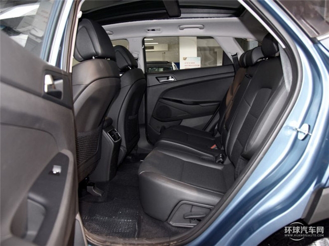 2015款 2.0L 自動兩驅智能型