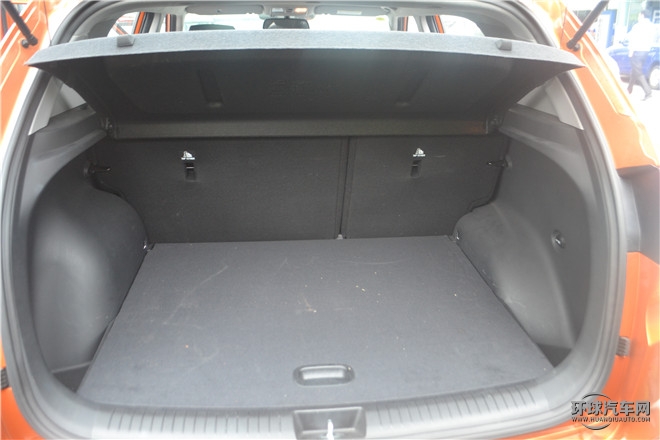 2015款 2.0L 自動四驅領先型GLX