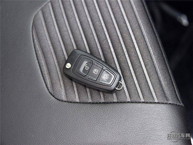 2015款 三廂 1.0L GTDi 手動超能風尚型