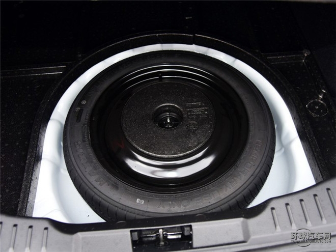 2015款 三廂 1.0L GTDi 手動超能風尚型