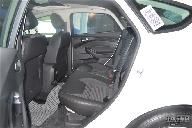 2015款 三廂 1.6L 手動舒適型