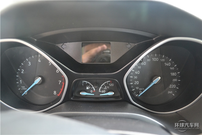 2015款 兩廂 1.6L 手動風尚型