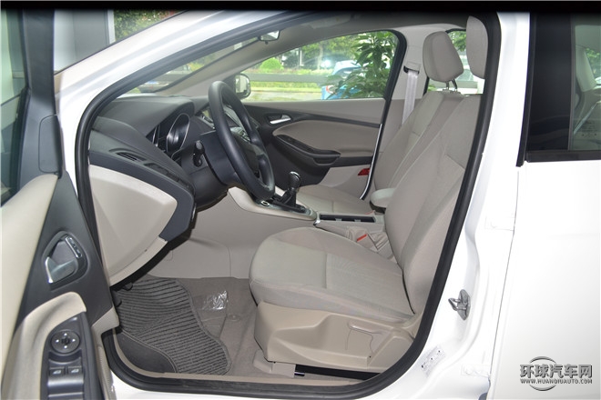 2015款 兩廂 1.6L 手動風(fēng)尚型