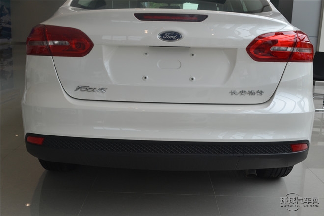 2015款 兩廂 1.6L 手動(dòng)舒適型