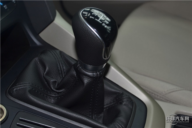 2015款 兩廂 1.6L 手動舒適型