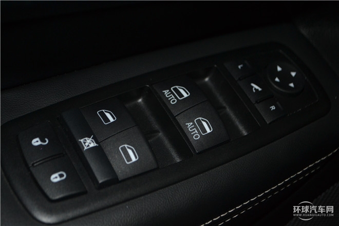 3.0TD 柴油 舒享導(dǎo)航版