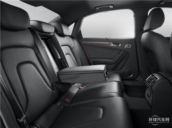 2016款 30 TFSI 手動(dòng)舒適型