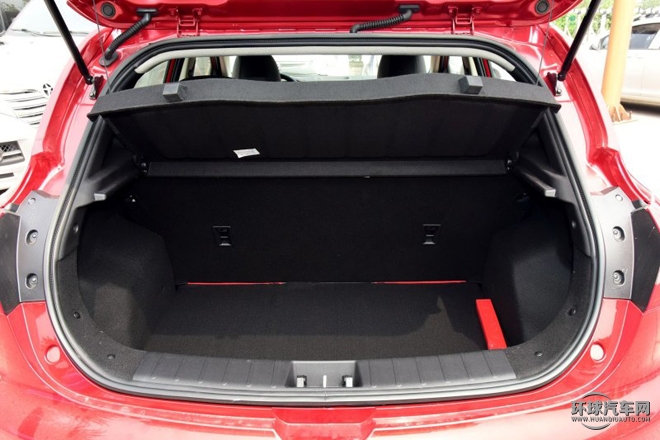 2015款 1.5L 手動豪華智能型