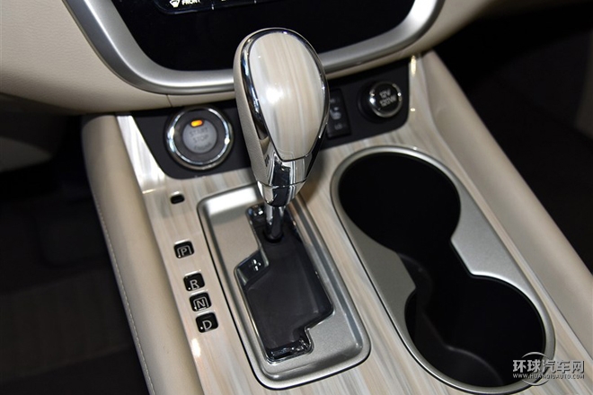 2015款 2.5L XV RES Plus 兩驅豪雅版