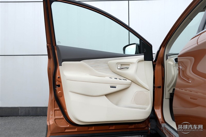 2015款 2.5T S/C HEV XL 兩驅(qū)混動尊雅版