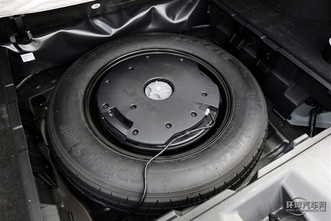 2015款 2.5T S/C HEV XV 四驅混動旗艦版