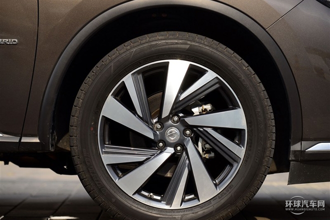 2015款 2.5T S/C HEV XV 四驅混動旗艦版