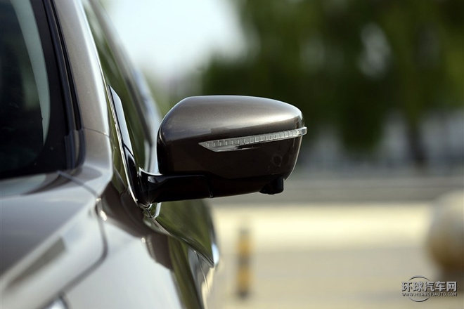 2015款 2.5T S/C HEV XV 四驅混動旗艦版