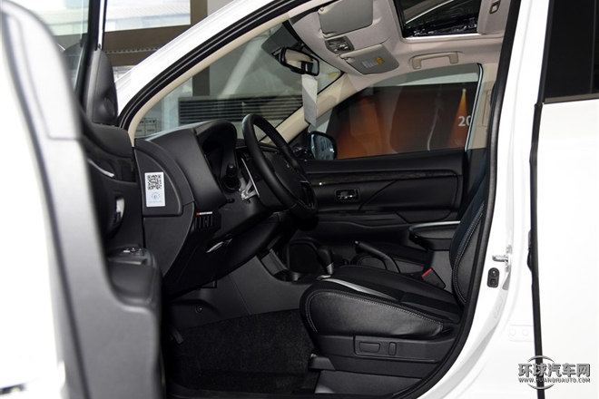 2016款 2.4L 四驅精英版 5座