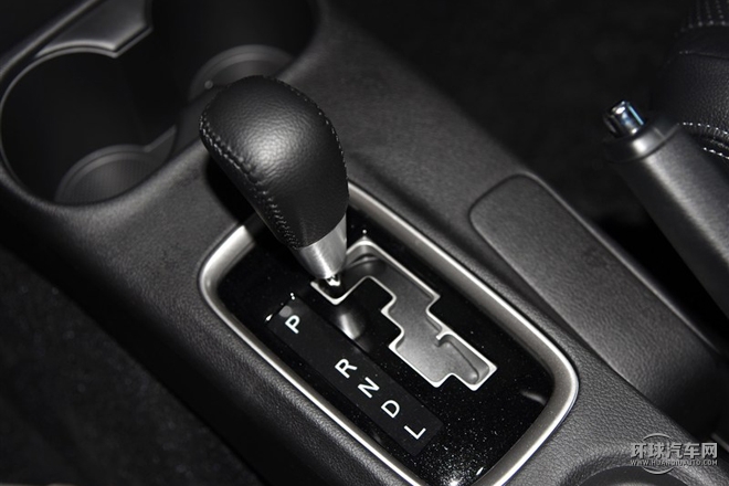 2016款 2.4L 四驅精英版 5座