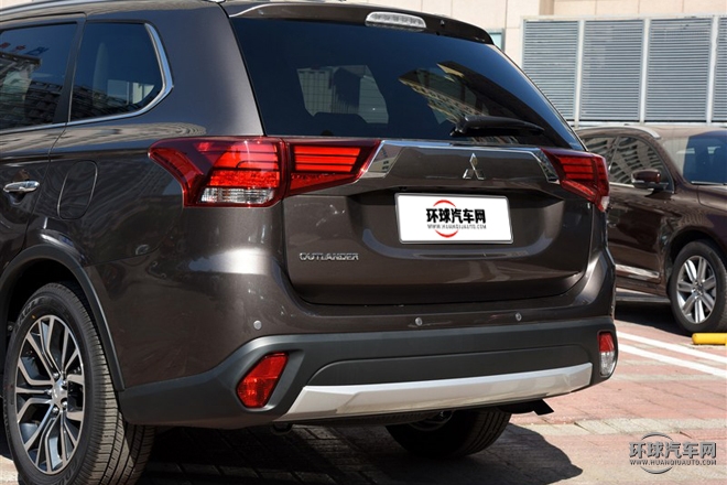 2016款 2.4L 四驅旗艦GT版 7座