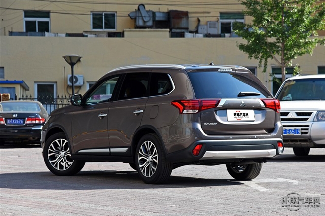 2016款 2.4L 四驅(qū)旗艦GT版 7座