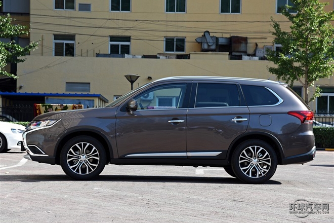 2016款 2.4L 四驅旗艦GT版 7座