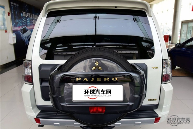 2016款 3.0L 自動(dòng)尊貴版 國(guó)V