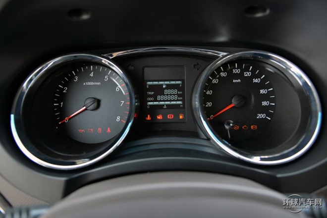 2015款 1.5L S1 標(biāo)準(zhǔn)型