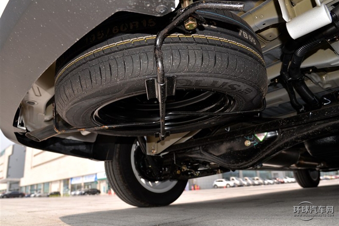 2015款 1.5L S1 豪華型