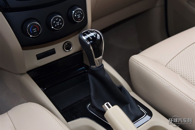 2015款 1.5L S1 舒適型