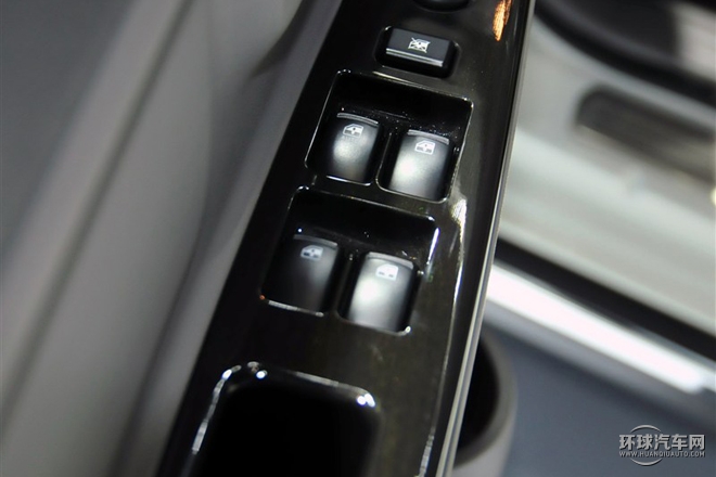 2015款 1.5L S豪華艙DAM15DL