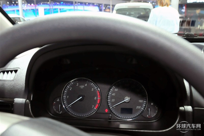 2015款 1.5L S豪華艙DAM15DL