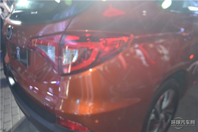 2016款 1.5TI 手動尊貴型