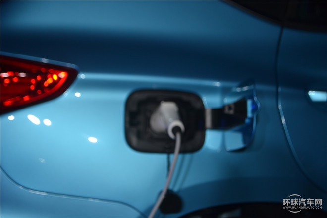 2016款 2.0TID 自動舒適型