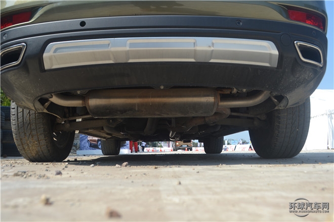 2014款 1.8T 自動(dòng)兩驅(qū)超享版