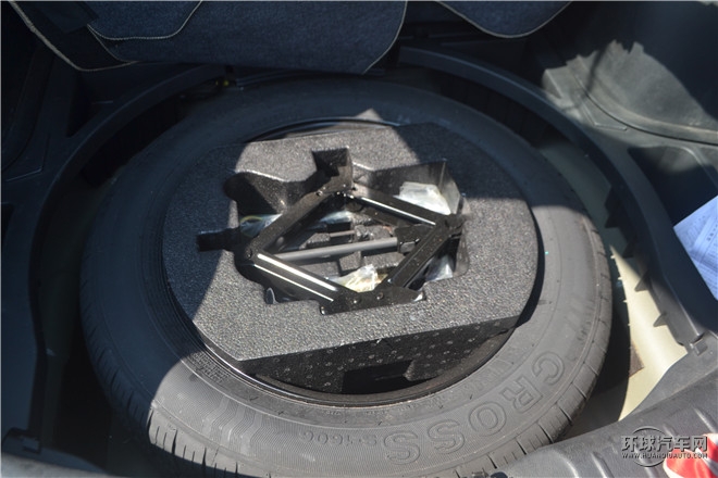 2014款 1.8T 自動兩驅超享版