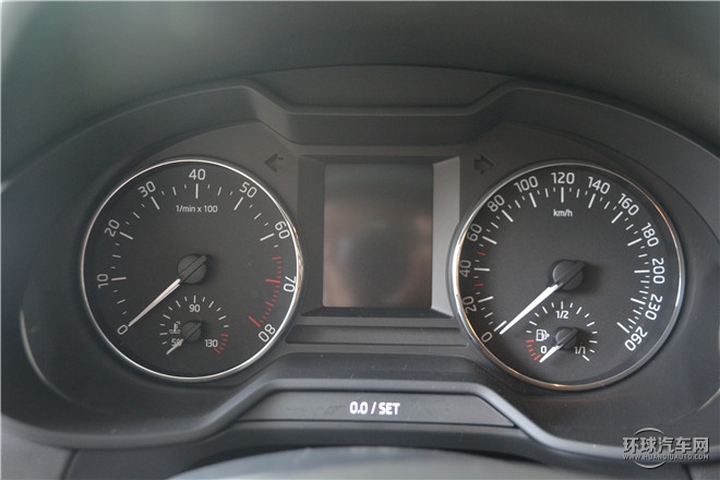 2016款 1.6L 自動創行版