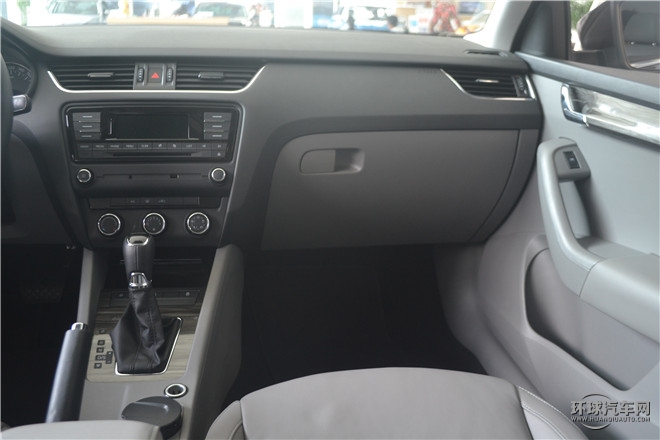 2016款 1.6L 自動創行版