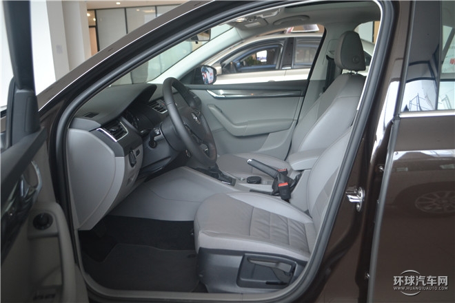 2016款 1.6L 自動創行版