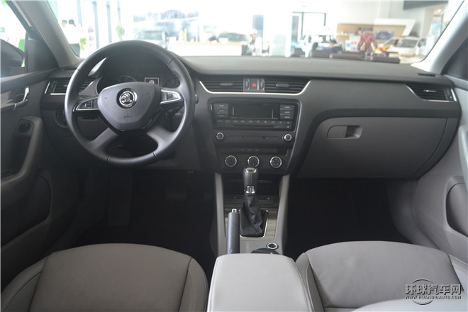 2016款 1.6L 自動(dòng)前行版